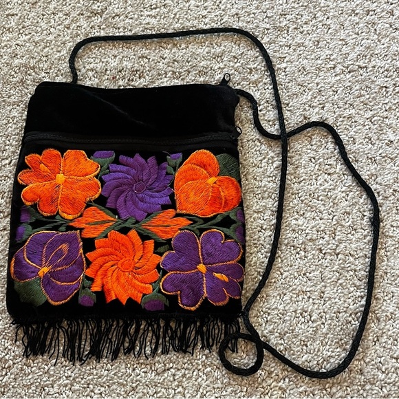 Velvet Embroidered Black Floral Crossbody Handbag Floral Purple Orange Fringed - Picture 1 of 9